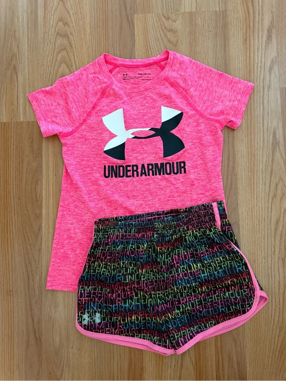 Girls Under Armour Pink Heather Logo Tee with Multicolor Print Shorts small 6X